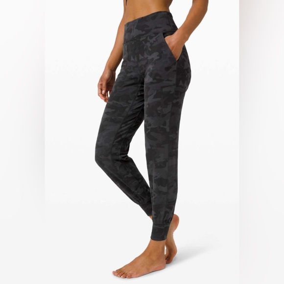 #48- $45/ RETAIL $98 LULULEMON Align Jogger 28"- Incognito Camo Multi Grey - Picture 1 of 9